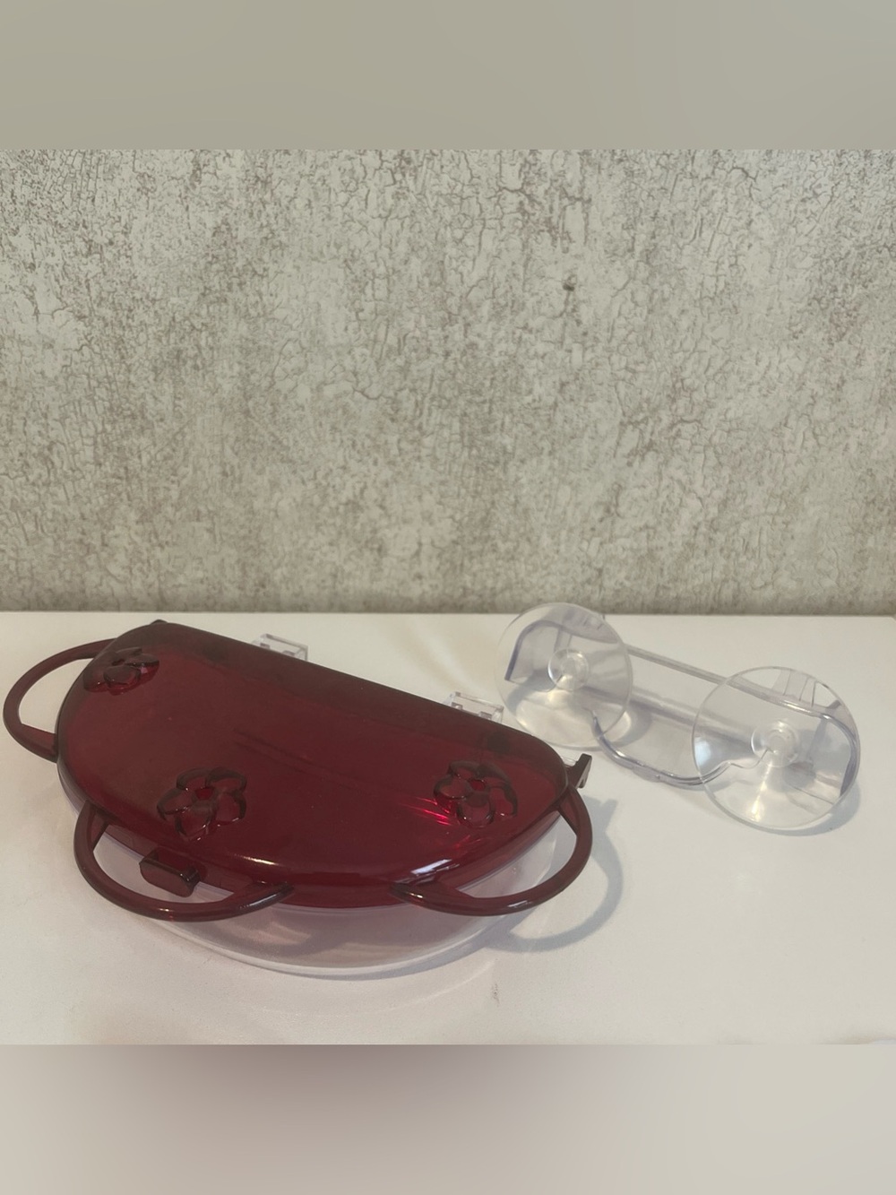 Window hummingbird feeder plastic suction 3 feeding holes new no box